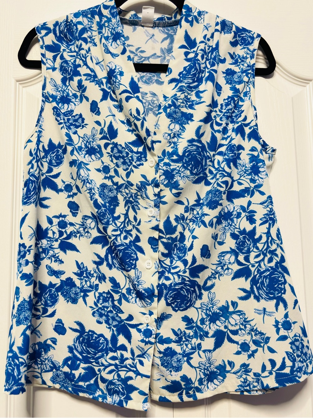 Blue Ivory Floral Sleeveless Button Front Blouse Women’s Size Small